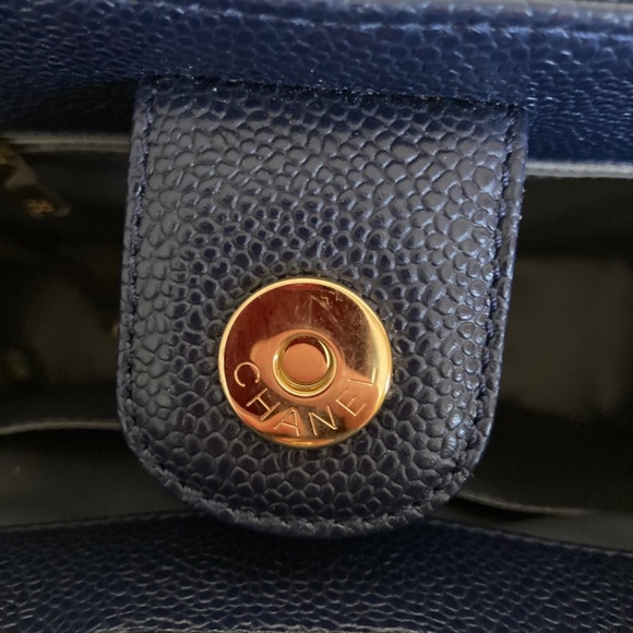 Chanel Petite Shopping Tote PST - Picture 7 of 13